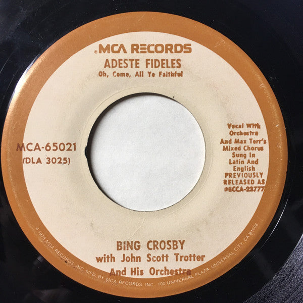 Bing Crosby : Silent Night (Christmas Hymn) / Adeste Fideles (Oh, Come, All Ye Faithful) (7", RE, RP)