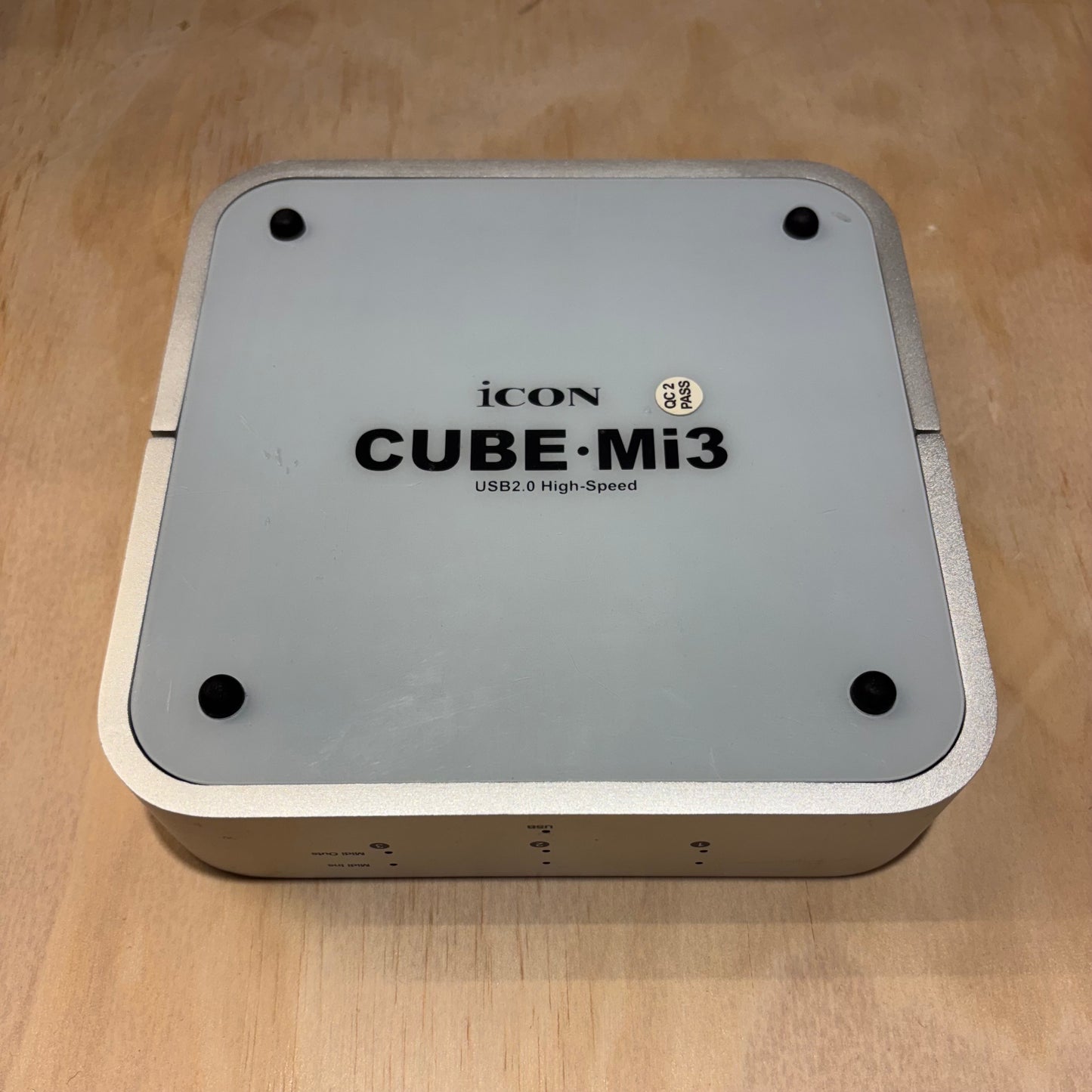 ICON Cube Mi3 3-in/3-out MIDI Interface