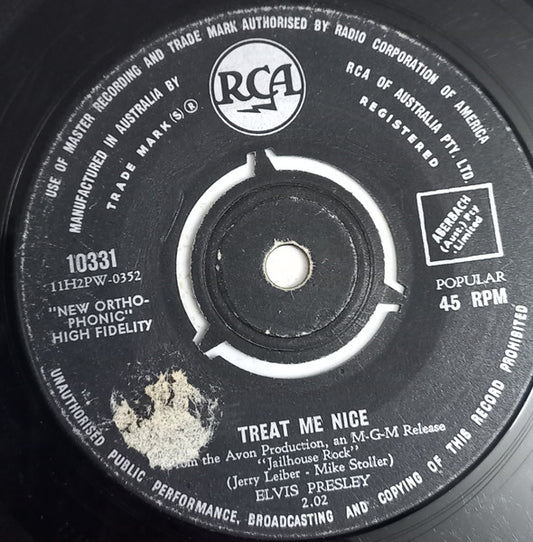 Elvis Presley - Jailhouse Rock / Treat Me Nice (7", 45 RPM, Single) (Very Good (VG))