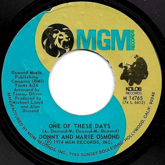 Donny & Marie Osmond : Morning Side Of The Mountain (7", Single, Styrene, PRC)