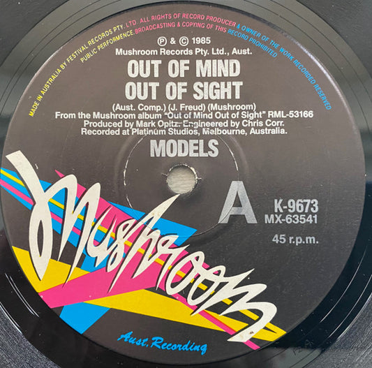 Models (2) : Out Of Mind Out Of Sight (7", Single)