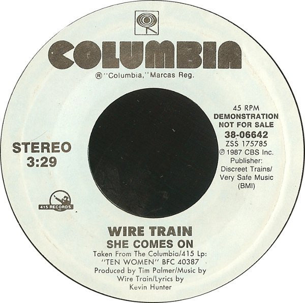 Wire Train : She Comes On (7", Promo)