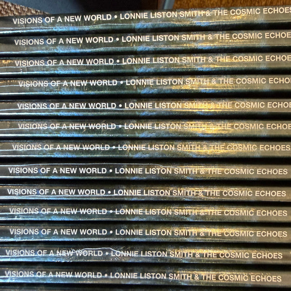 Lonnie Liston Smith & The Cosmic Echoes* : Visions Of A New World (LP, Album, RE, Gat)