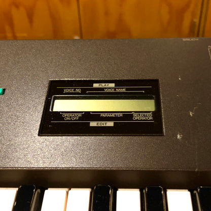 Yamaha DX27 Programmable Algorithm Synthesizer 1985