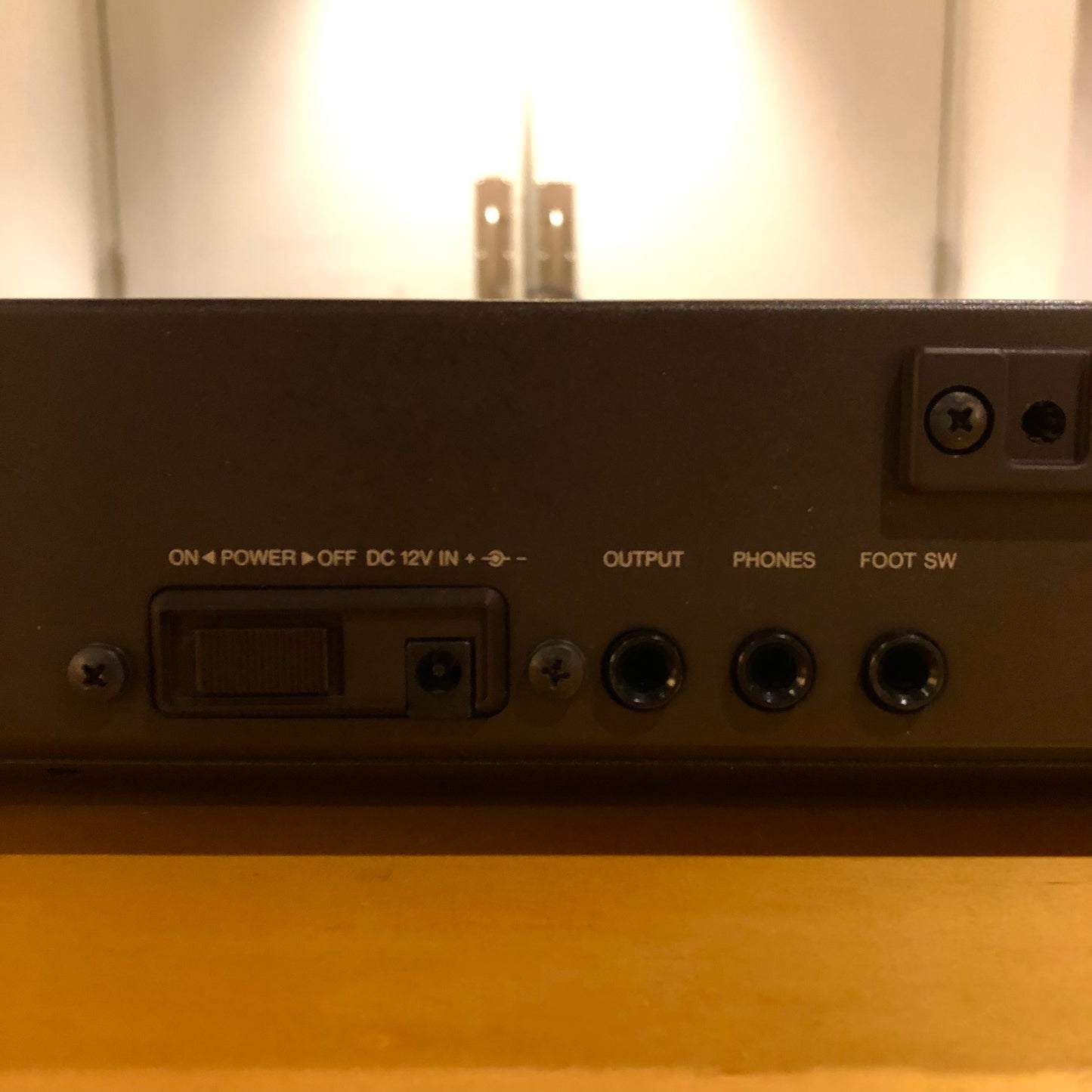 Yamaha DX27 Programmable Algorithm Synthesizer 1985