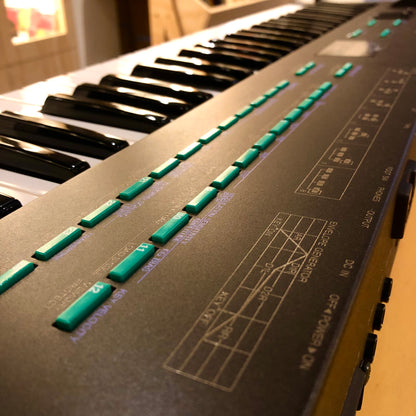 Yamaha DX27 Programmable Algorithm Synthesizer 1985