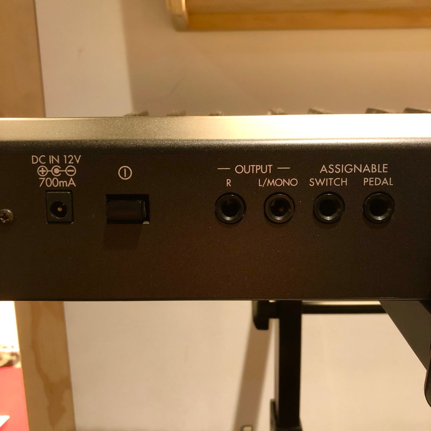 KORG X5 Polyphonic Synthesizer 1995