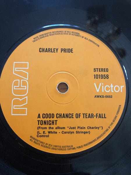 Charley Pride - Me & Bobby McGee / A Good Chance Of Tear-Fall Tonight (7", 45 RPM, Single) (Very Good (VG))