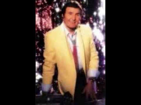 Billy Walker -  I'm Gonna Keep On Loving You